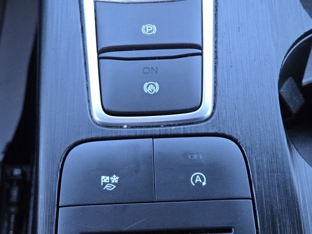 Used 2024 Ford Escape ST-Line image 6