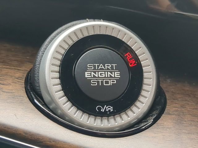 Used 2022 Jeep Grand Wagoneer Series I AWD/4WD image 37