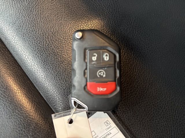 Certified 2022 Jeep Gladiator Rubicon w/ Cold Weather Group image 30