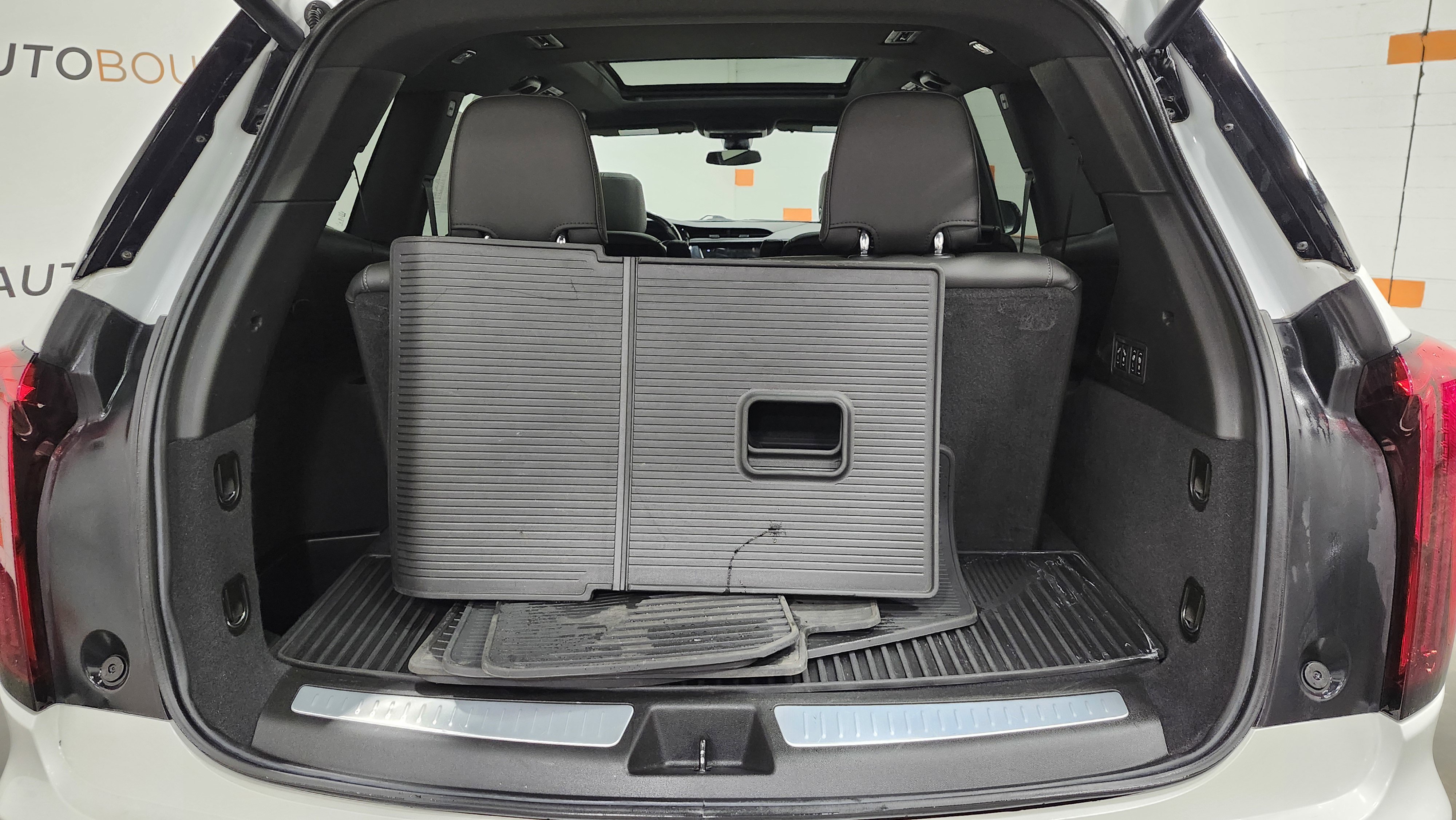 Used 2021 Cadillac XT6 Premium Luxury image 24