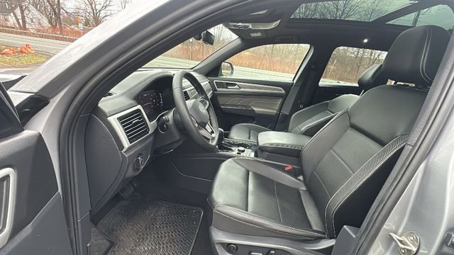 Used 2023 Volkswagen Atlas Cross Sport SE image 22