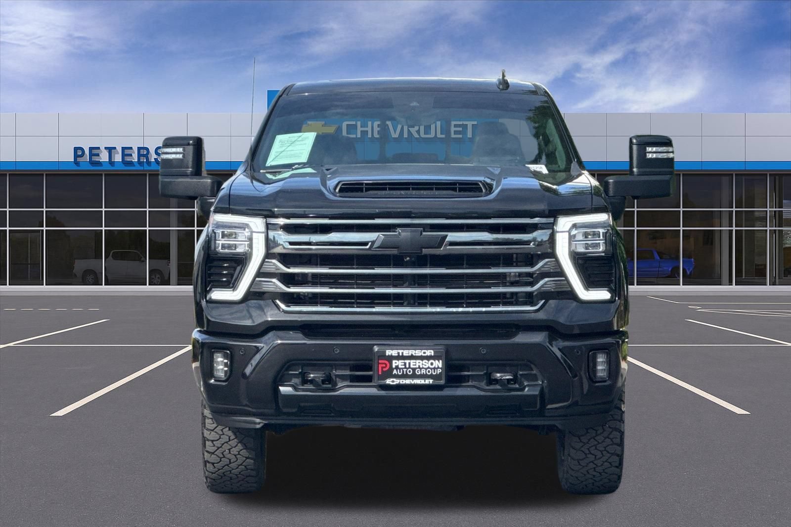 Used 2024 Chevrolet Silverado 2500 High Country w/ Midnight Edition AWD/4WD image 9