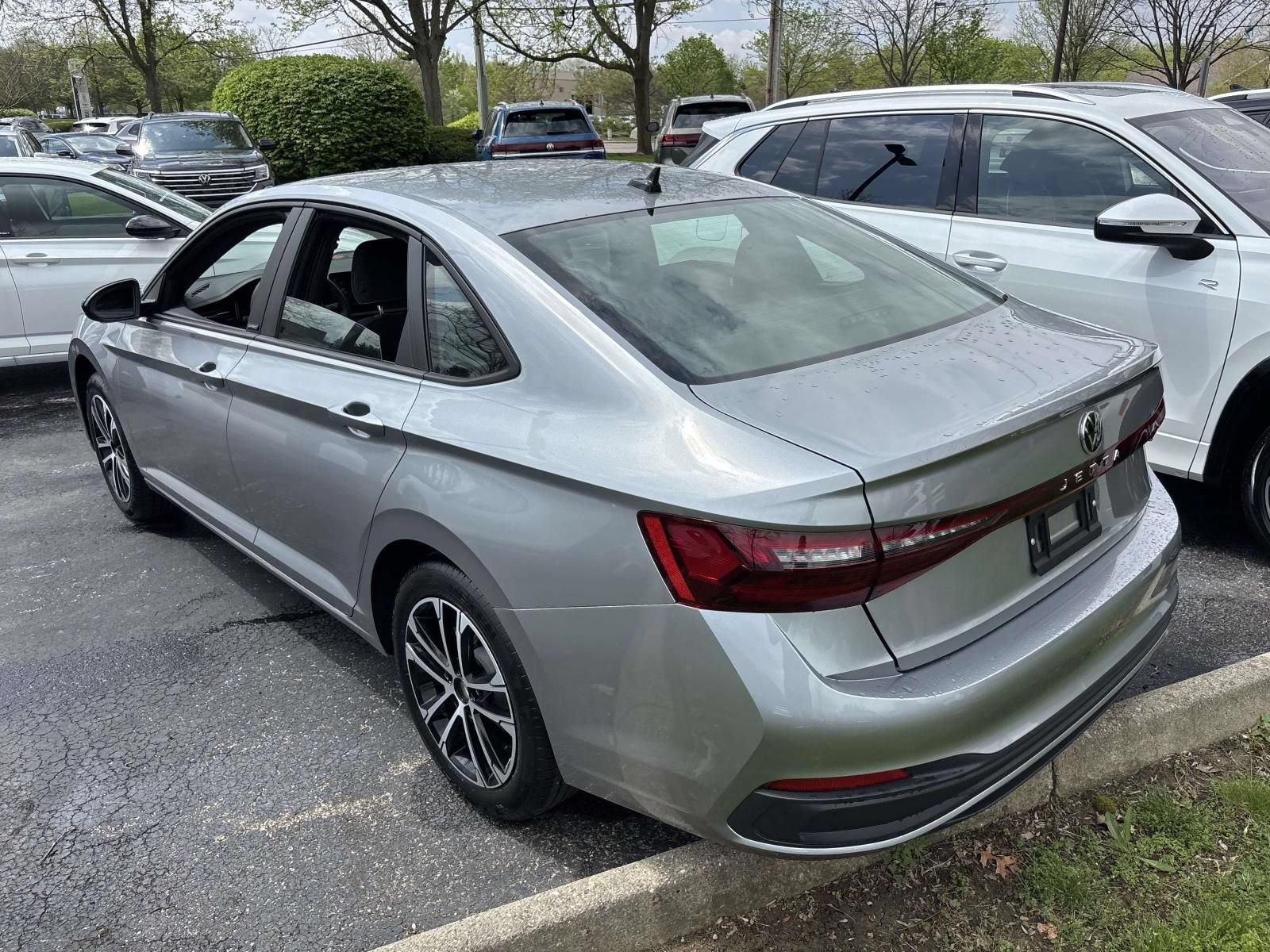 New 2026 Volkswagen Jetta Sport FWD image 6
