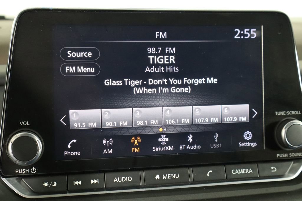 Used 2023 Nissan Rogue SV w/ SV Premium B Package image 32