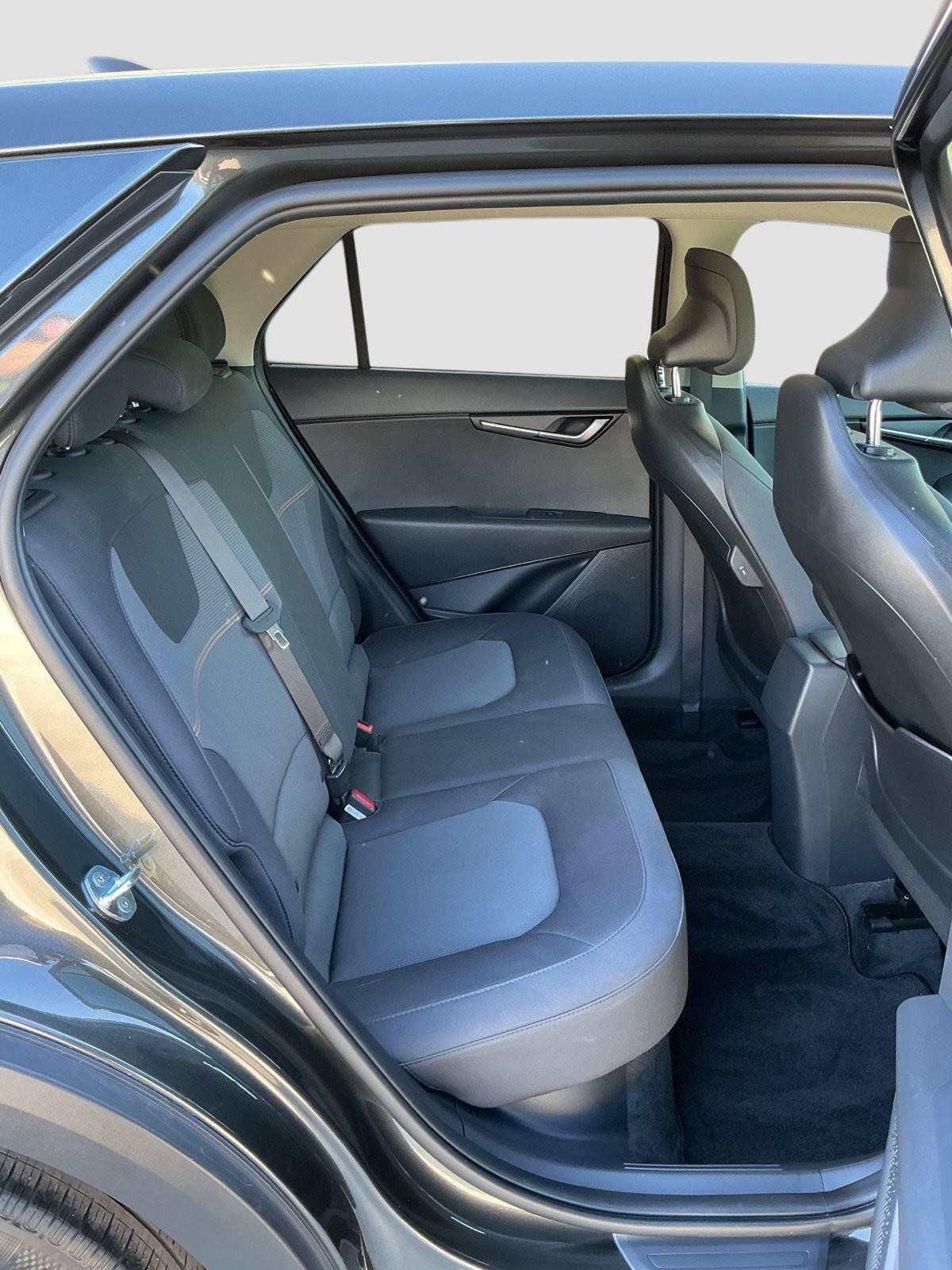 Certified 2025 Kia Niro LX FWD image 21