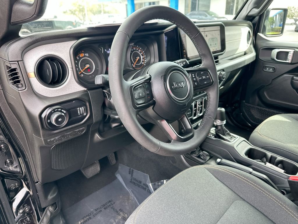 Used 2025 Jeep Wrangler Unlimited Sport image 10