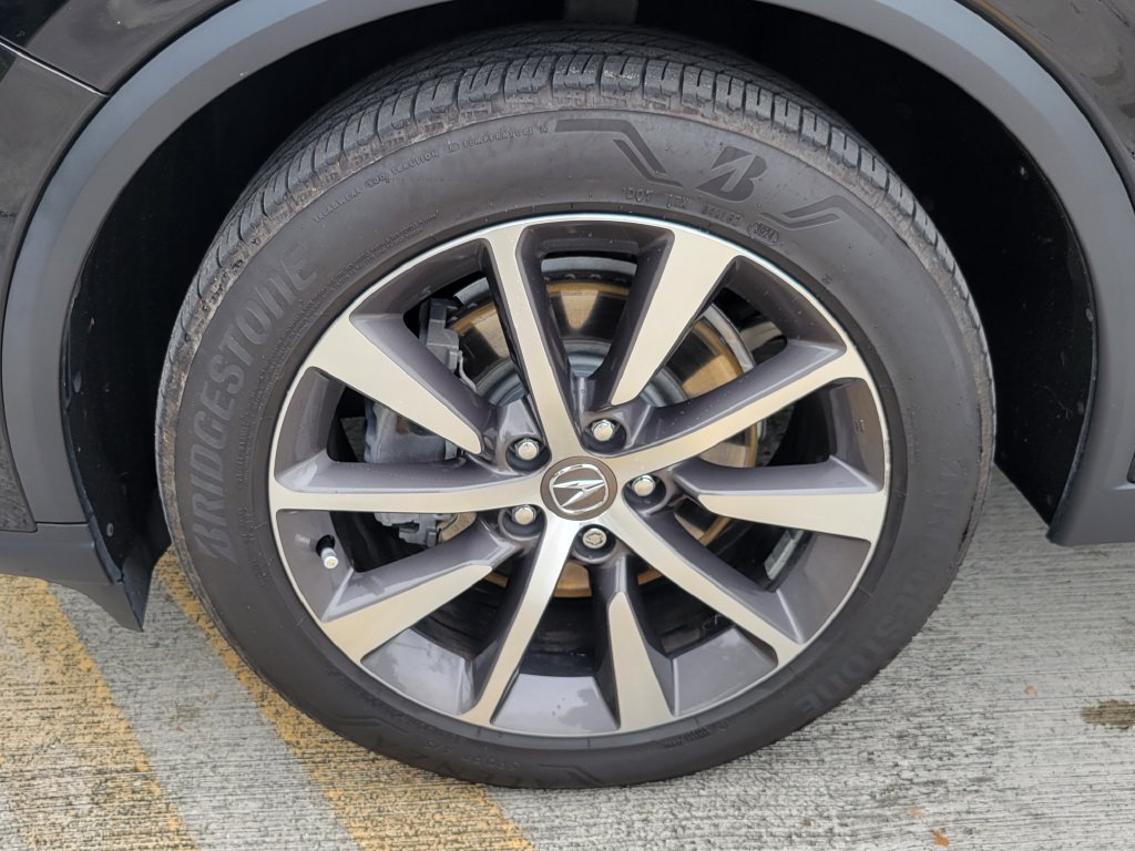 Used 2025 Acura MDX w/ Technology Package FWD image 4