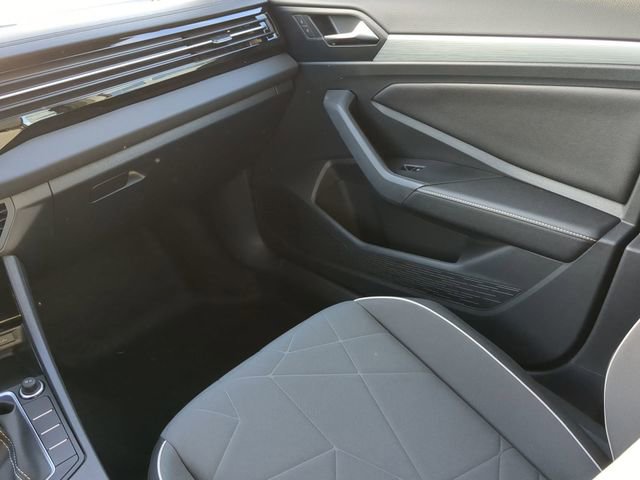 New 2025 Volkswagen Jetta Sport image 15