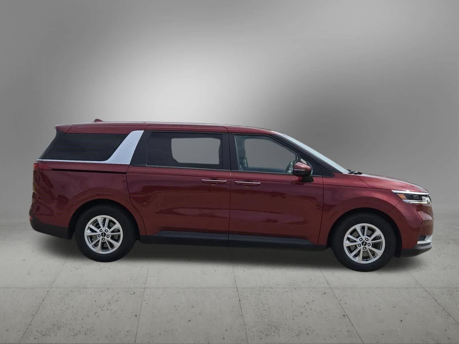 Certified 2022 Kia Carnival LX FWD image 7