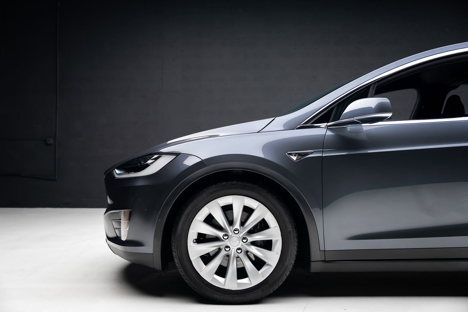 Used 2018 Tesla Model X 75D AWD/4WD image 18