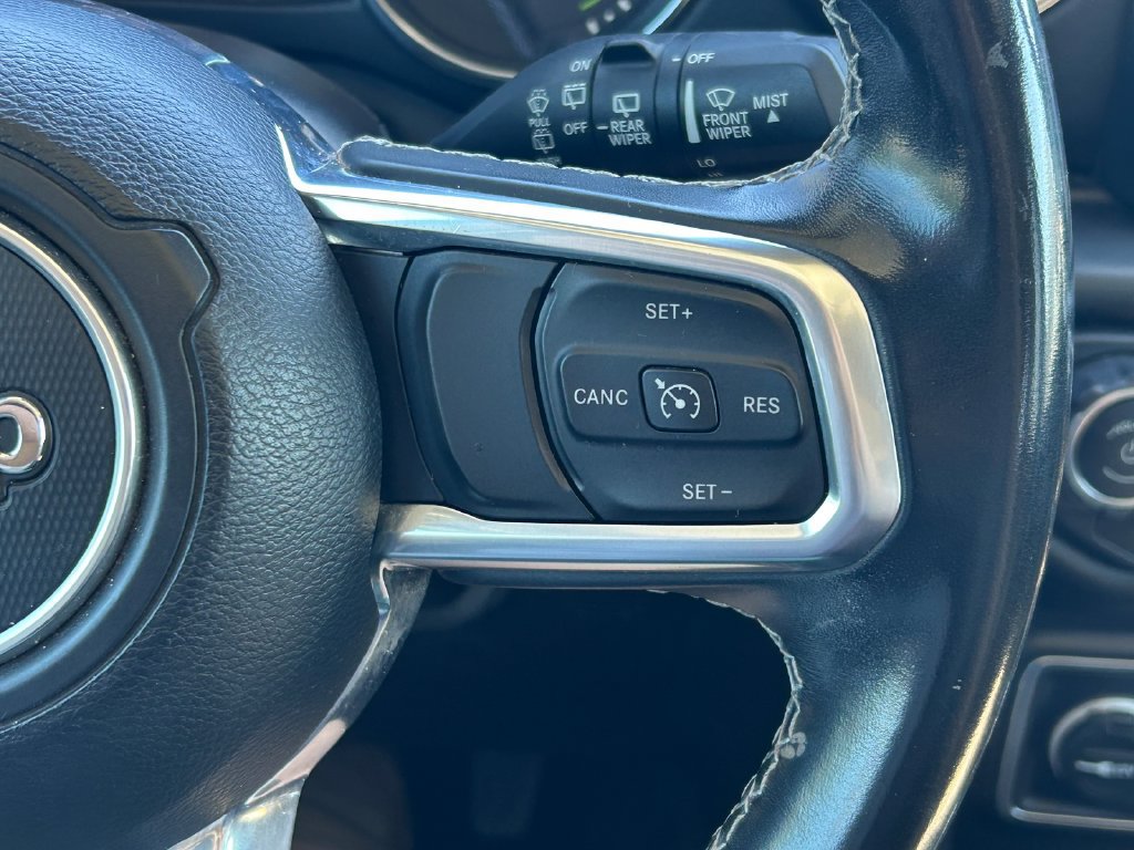 Used 2022 Jeep Wrangler Unlimited Sahara AWD/4WD image 41