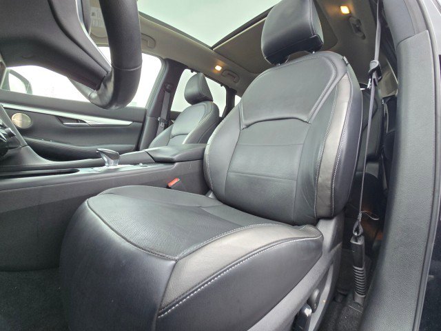 Used 2021 INFINITI QX50 Sensory image 25