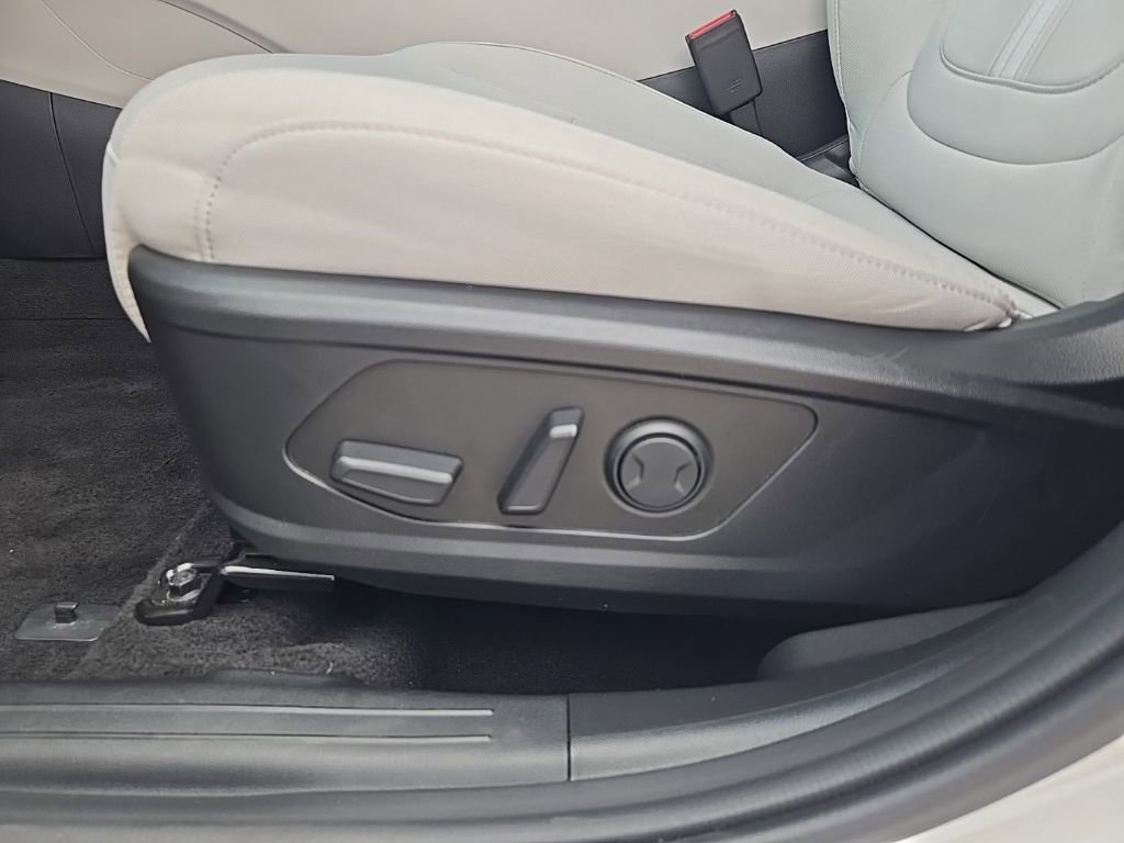 Used 2025 Hyundai Tucson SEL image 22