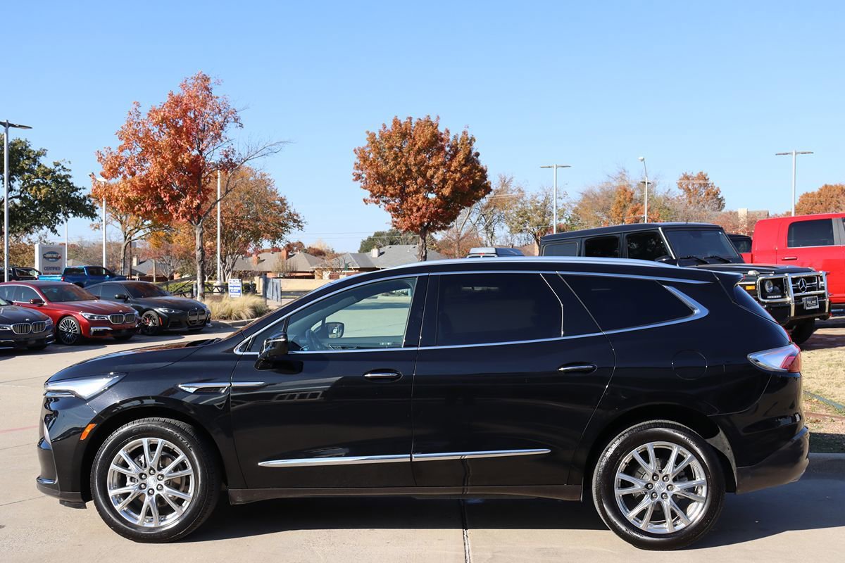 Used 2022 Buick Enclave Premium w/ Experience Buick Package image 6