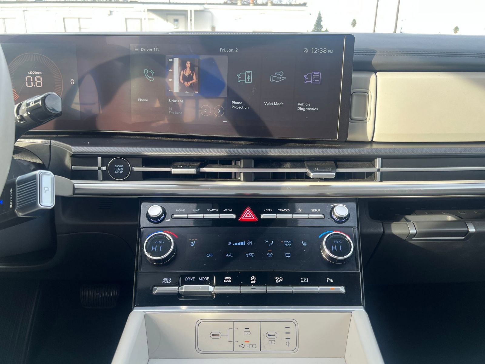 Used 2025 Hyundai Santa Fe SEL image 18