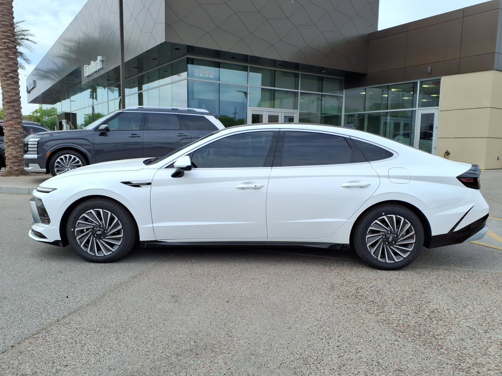 New 2026 Hyundai Sonata SEL image 3