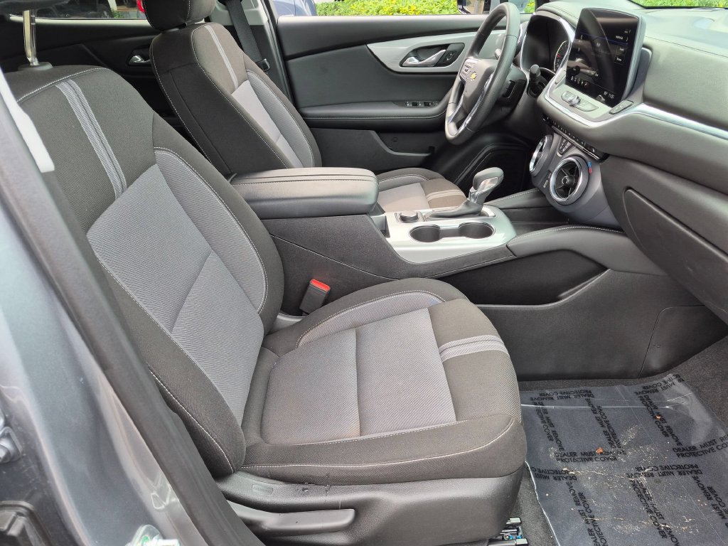Used 2025 Chevrolet Blazer LT FWD image 28