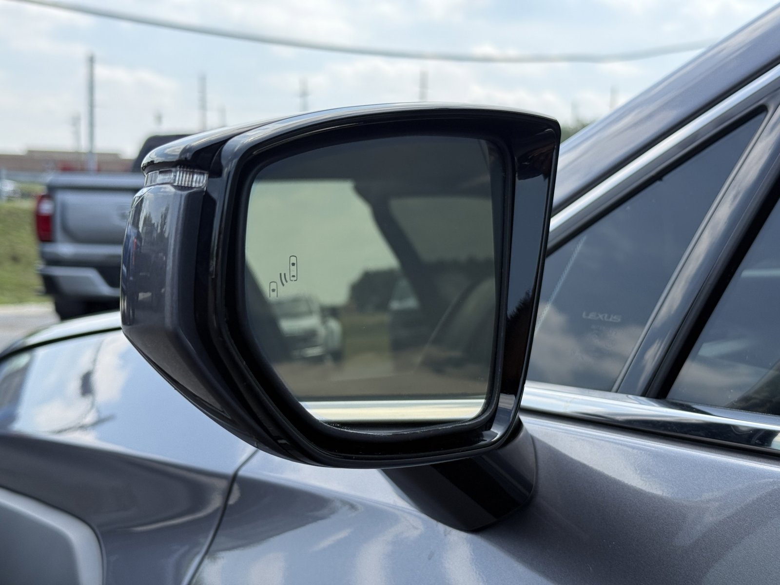 Used 2020 Lexus UX 250h UX 250h CVT image 36