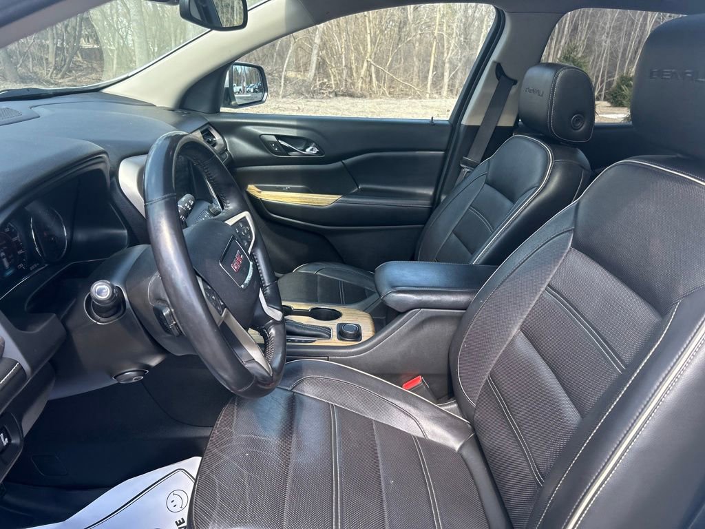 Used 2018 GMC Acadia Denali w/ Technology Package AWD/4WD image 12