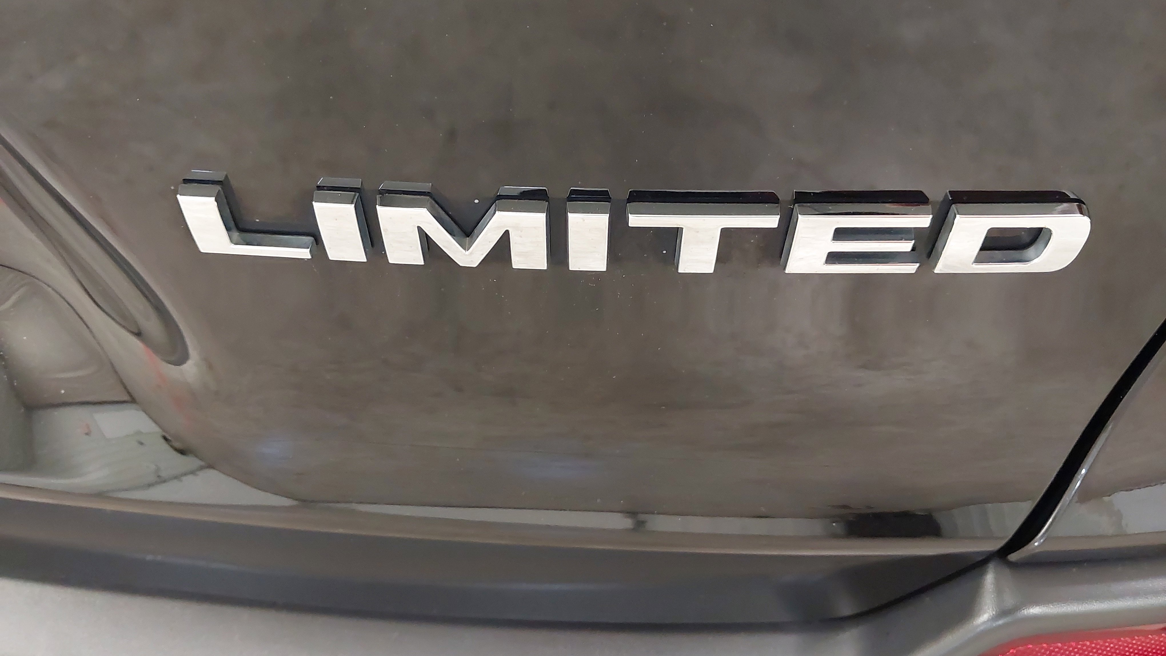 Used 2022 Jeep Cherokee Limited image 33