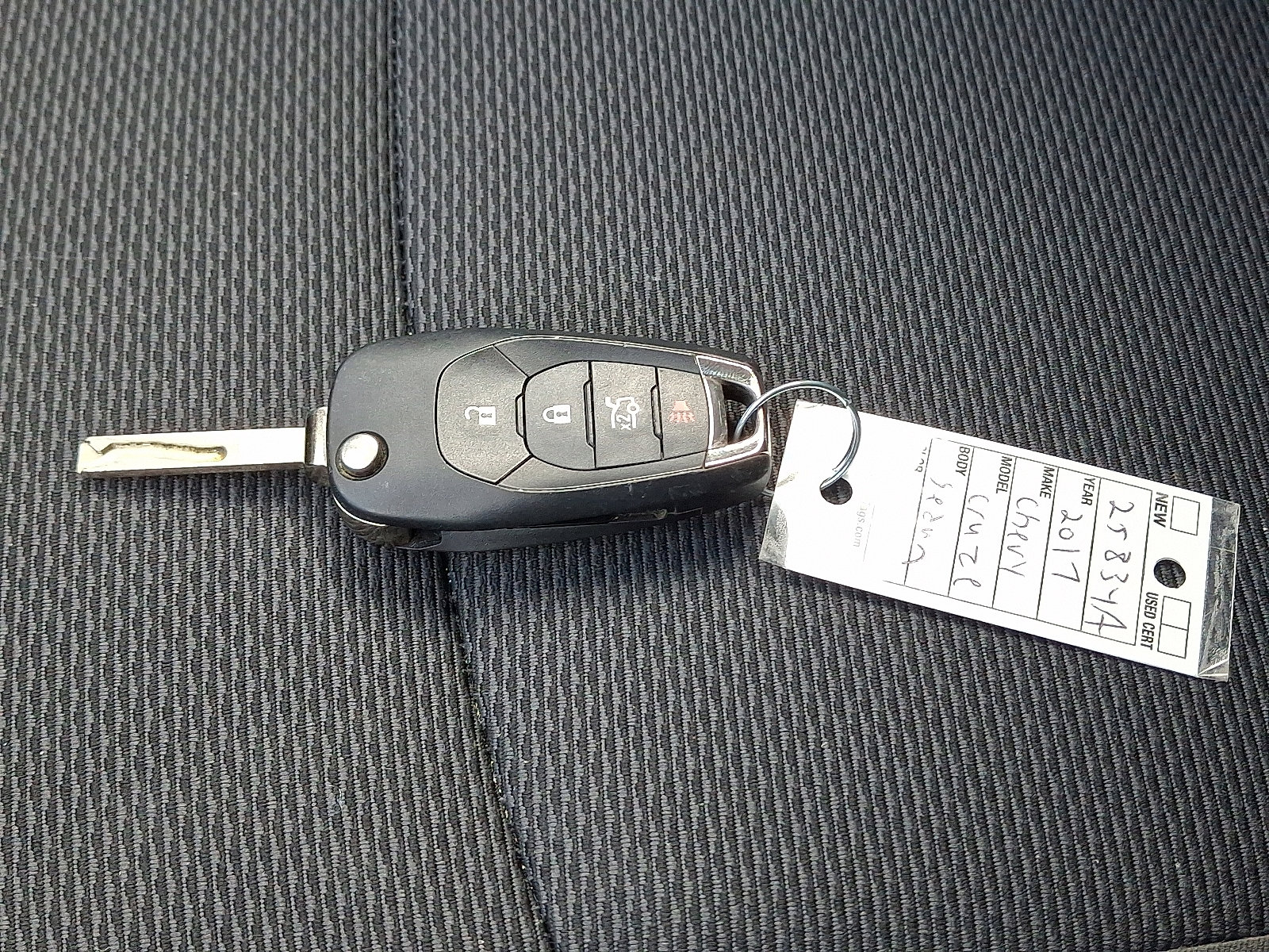 Used 2017 Chevrolet Cruze LS image 23