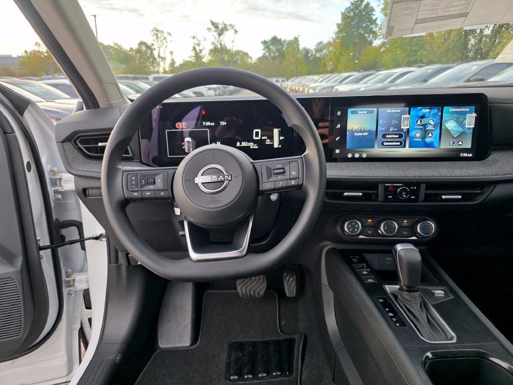 New 2027 Nissan Kicks S FWD image 21