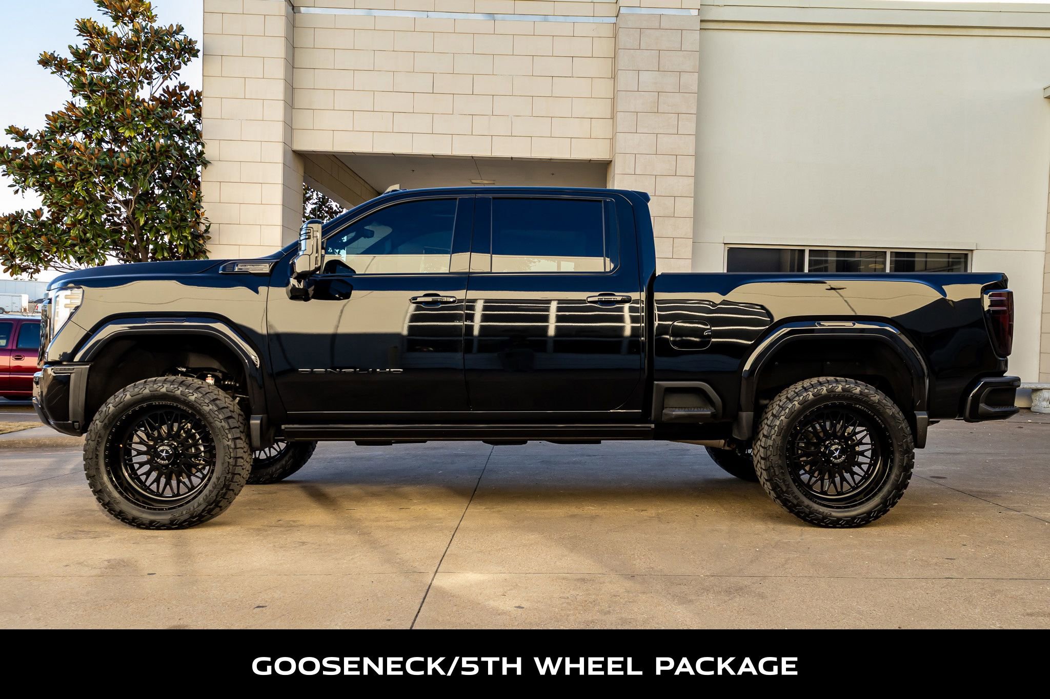 Used 2025 GMC Sierra 2500 Denali Ultimate image 6