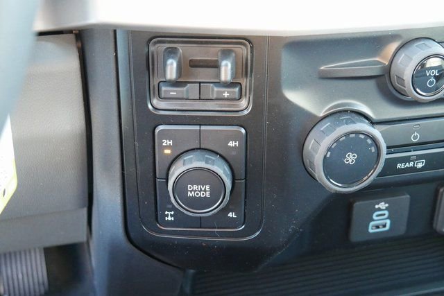 New 2026 Ford F250 XLT w/ FX4 Off-Road Package AWD/4WD image 18