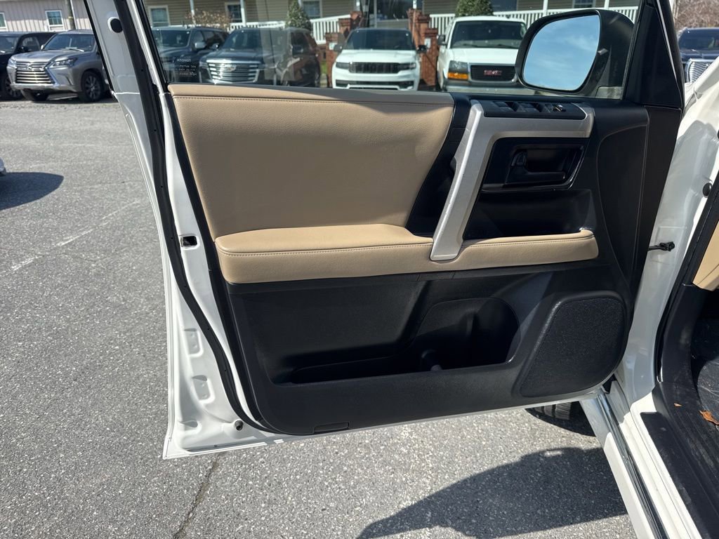 Used 2010 Toyota 4Runner SR5 image 24