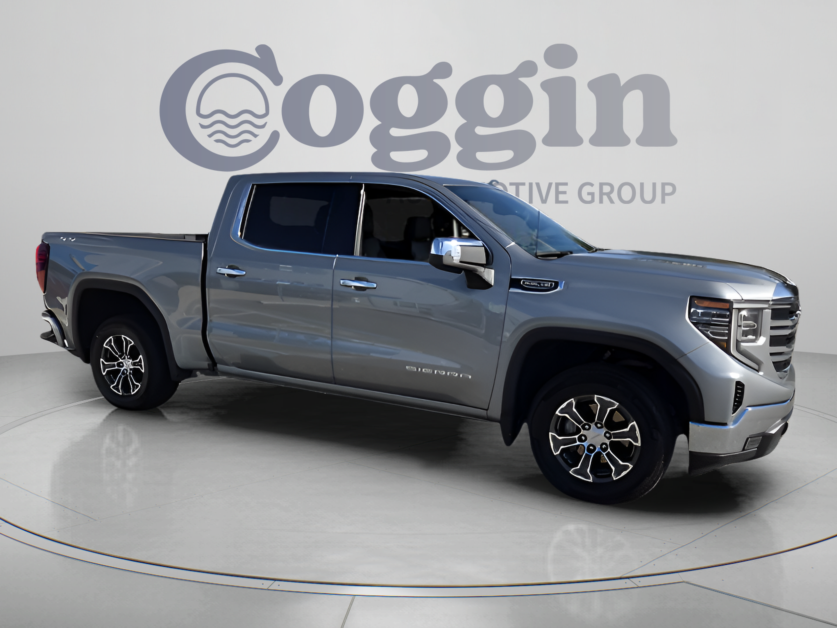 Used 2025 GMC Sierra 1500 SLT AWD/4WD image 7