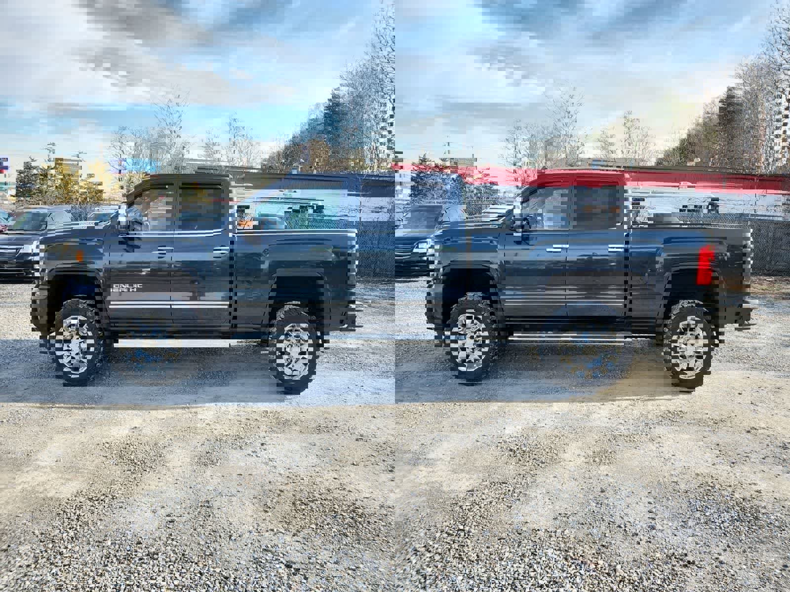 Used 2019 GMC Sierra 2500 Denali w/ Duramax Plus Package image 2