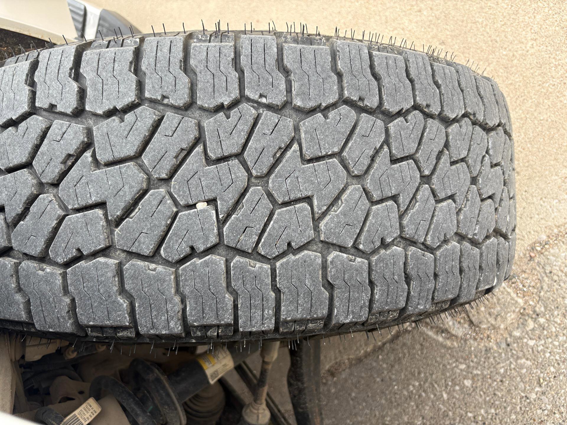 Used 2021 Chevrolet Silverado 1500 LT w/ Convenience Package II image 11