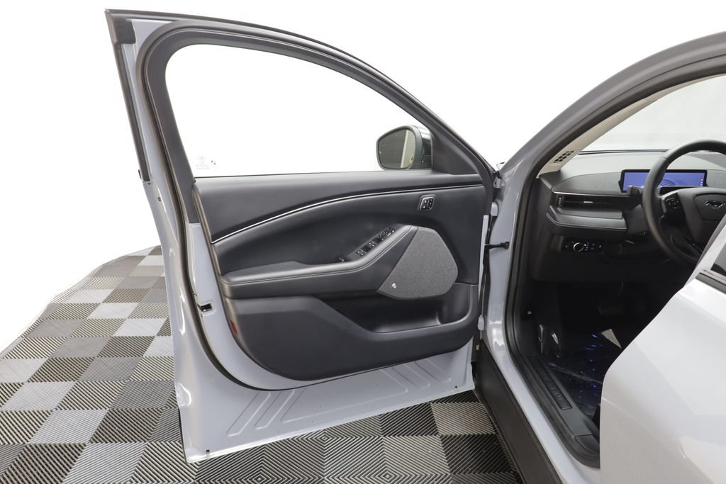 Used 2024 Ford Mustang Mach-E Premium AWD/4WD image 5
