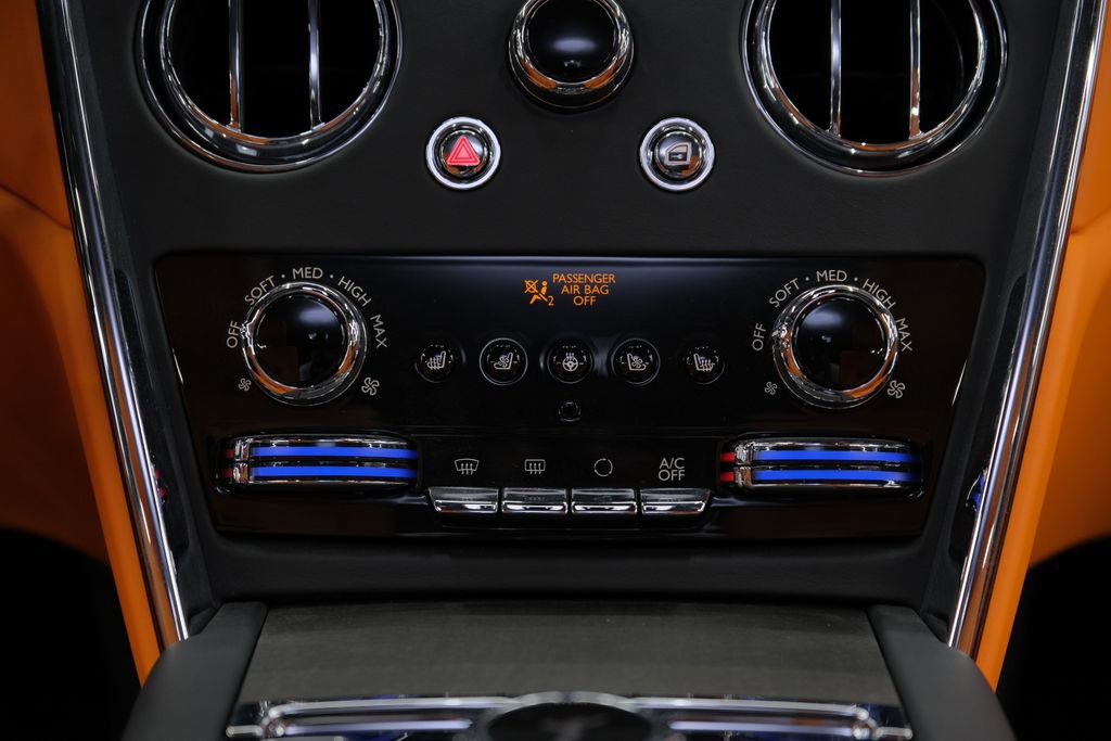 Used 2026 Rolls-Royce Cullinan AWD/4WD image 73