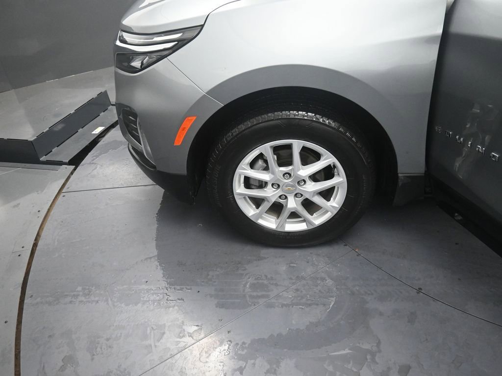 Used 2024 Chevrolet Equinox LT image 14