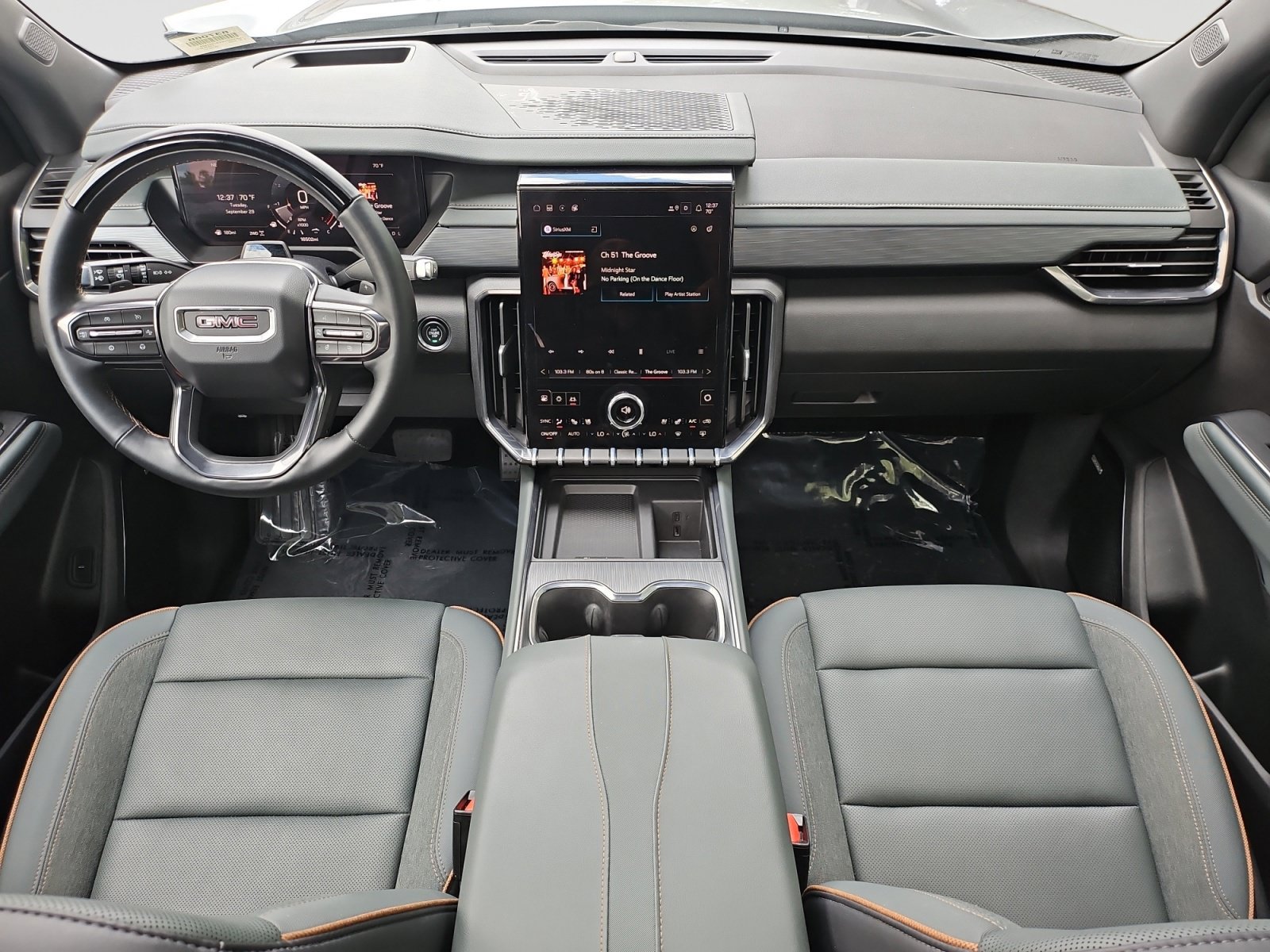 Used 2025 GMC Acadia AT4 w/ Super Cruise Package AWD/4WD image 17