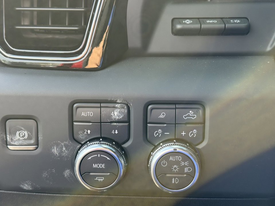 New 2026 GMC Sierra 2500 AT4 w/ AT4 Premium Plus Package image 19