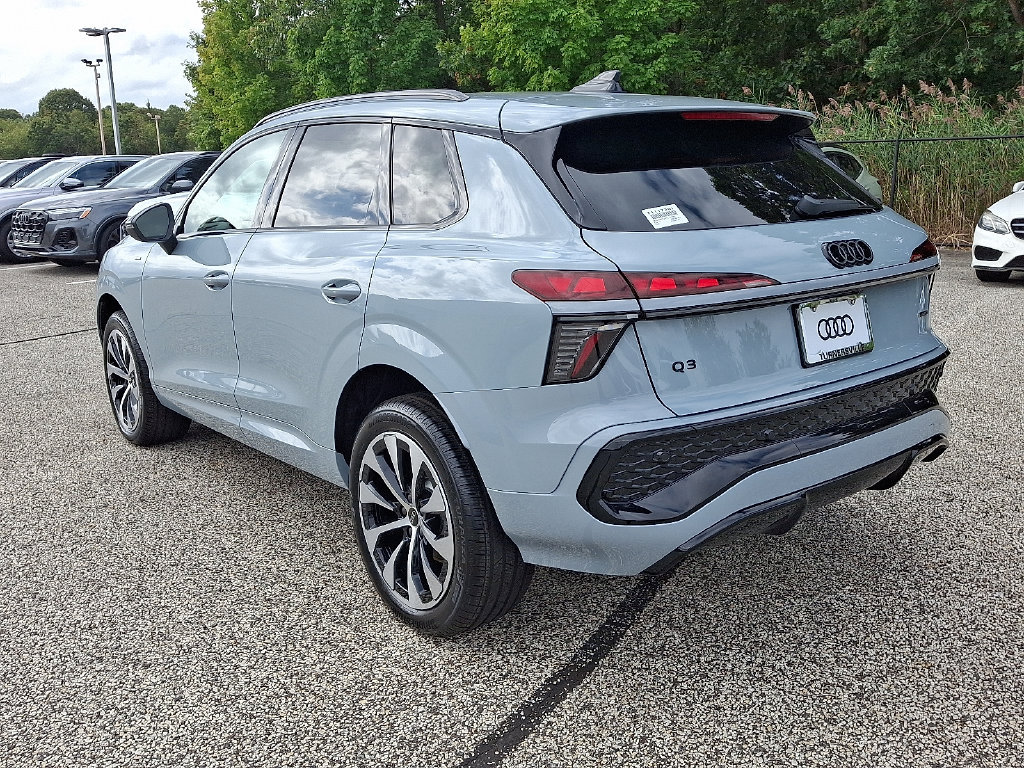 New 2026 Audi Q3 quattro 2.0T AWD/4WD image 3