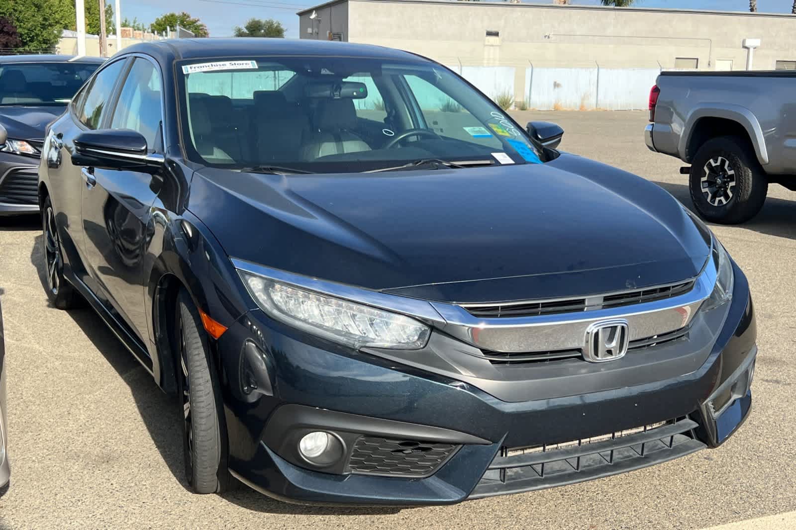 Used 2017 Honda Civic Touring image 3