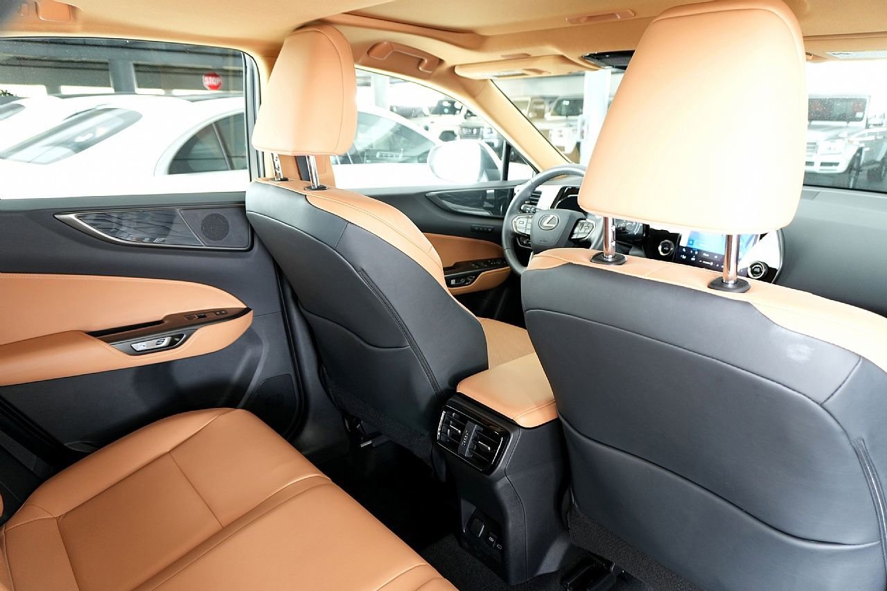 Used 2023 Lexus NX 350 AWD w/ Premium Package image 12