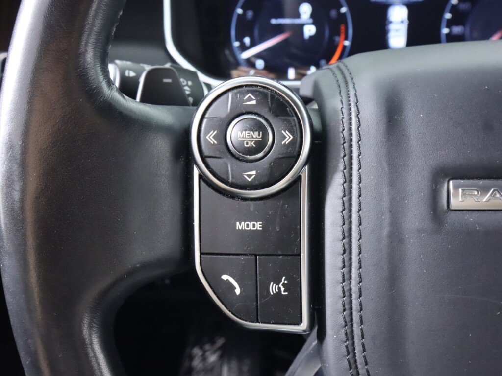 Used 2015 Land Rover Range Rover Supercharged AWD/4WD image 12