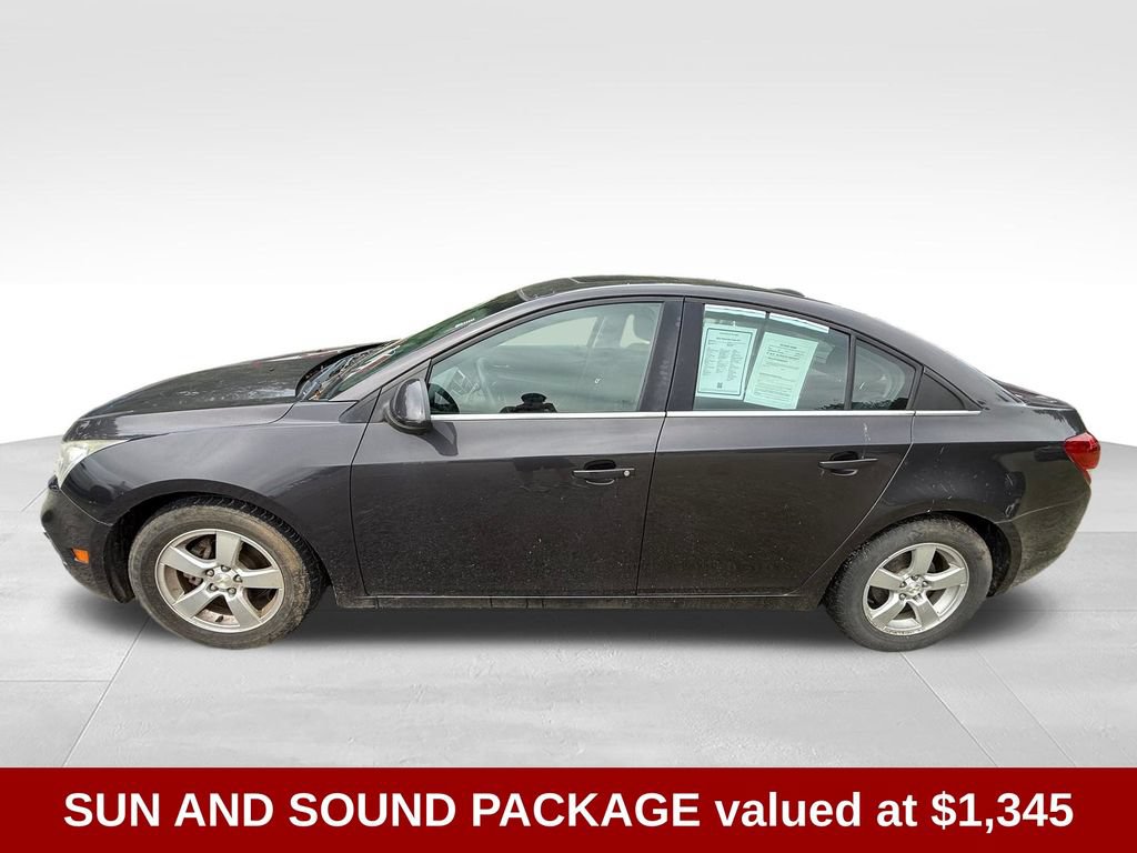 Used 2015 Chevrolet Cruze LT w/ Sun And Sound Package FWD image 3