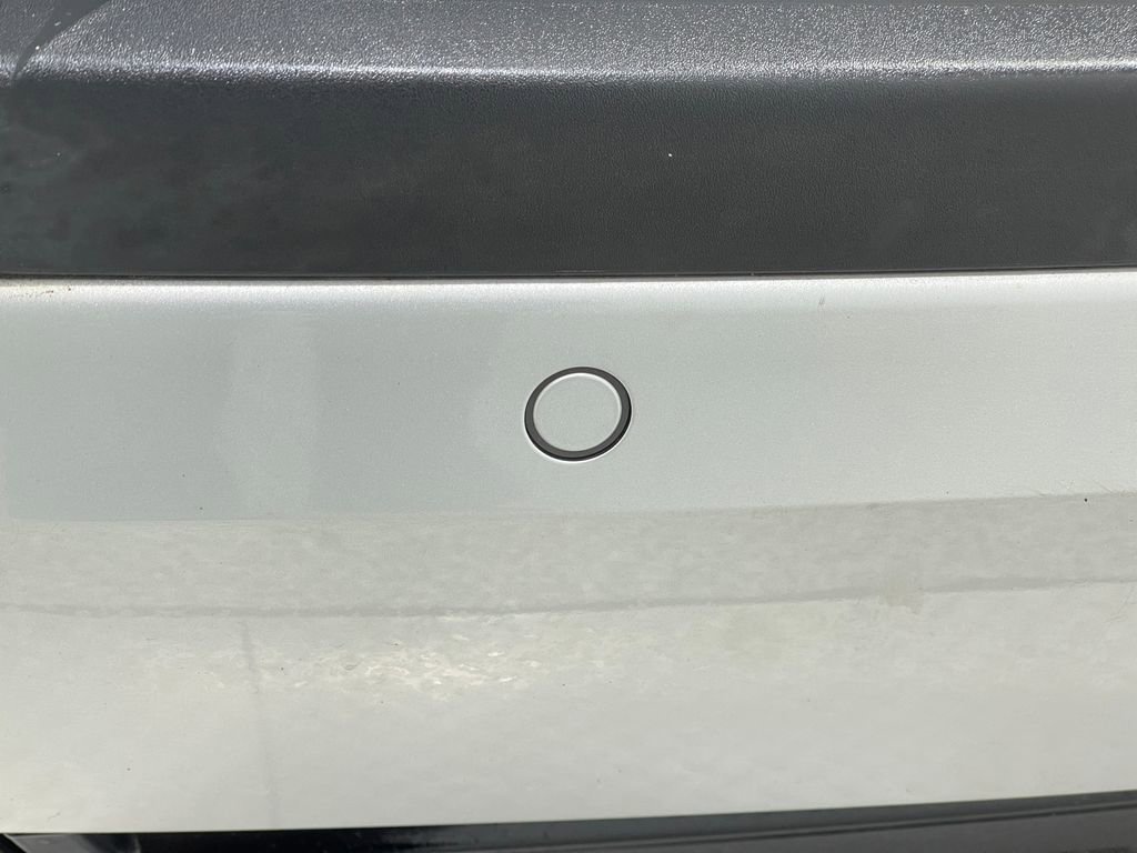 Used 2018 Cadillac Escalade Premium Luxury image 14