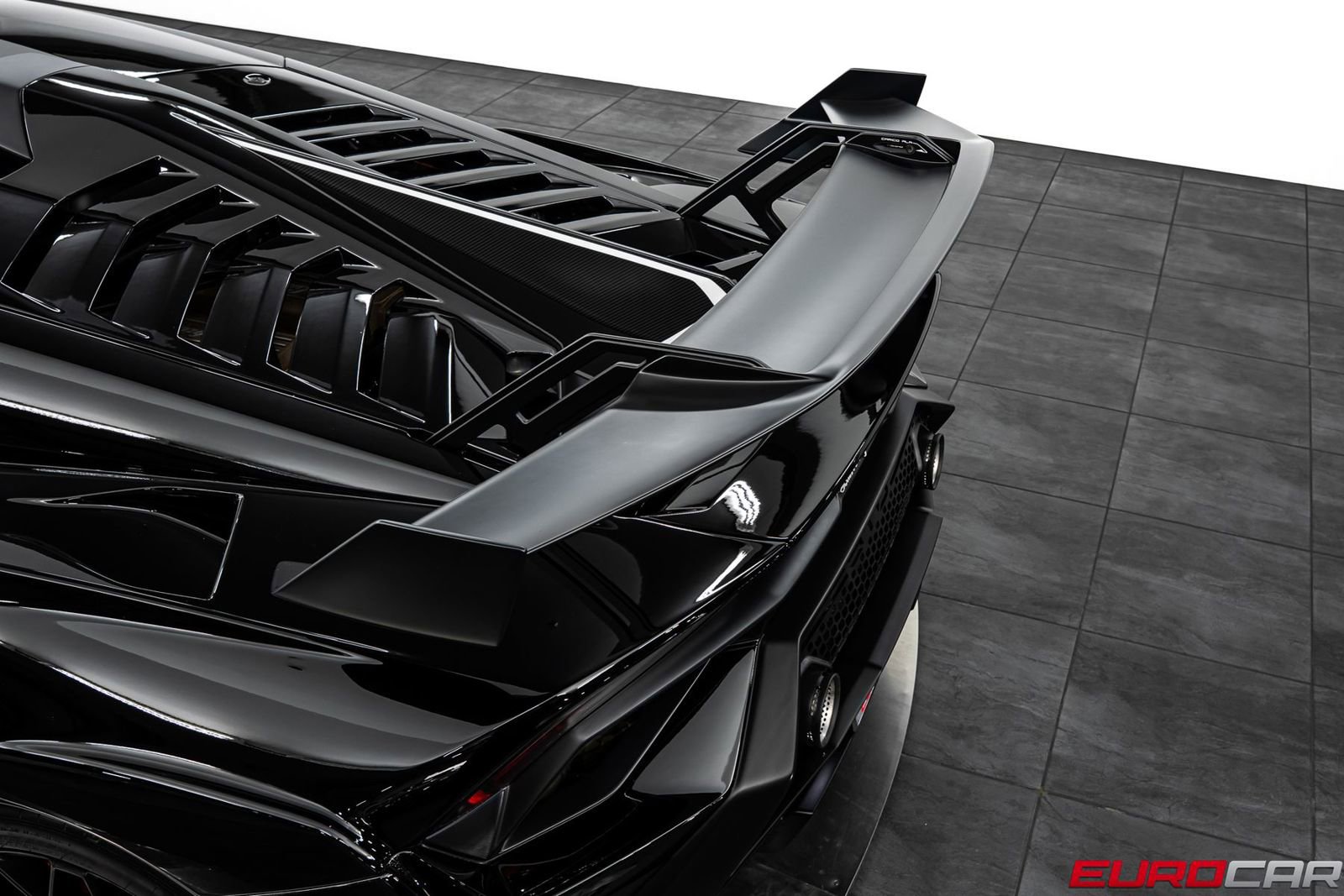 Used 2022 Lamborghini Huracan STO RWD image 22