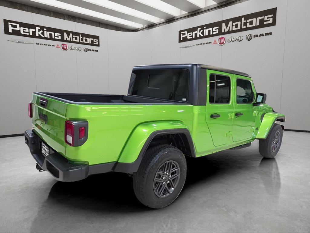 New 2026 Jeep Gladiator Sport AWD/4WD image 6