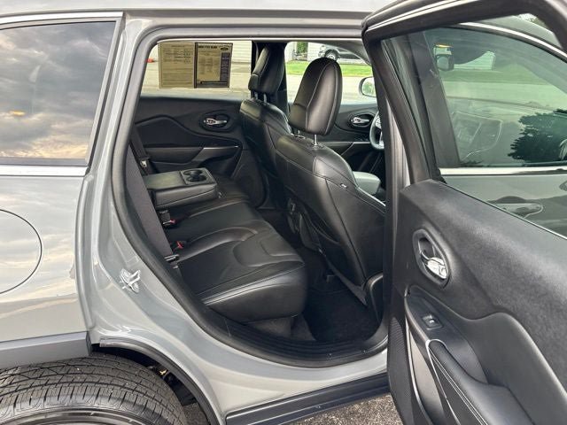 Used 2021 Jeep Cherokee Latitude Lux w/ Trailer Tow Group AWD/4WD image 10