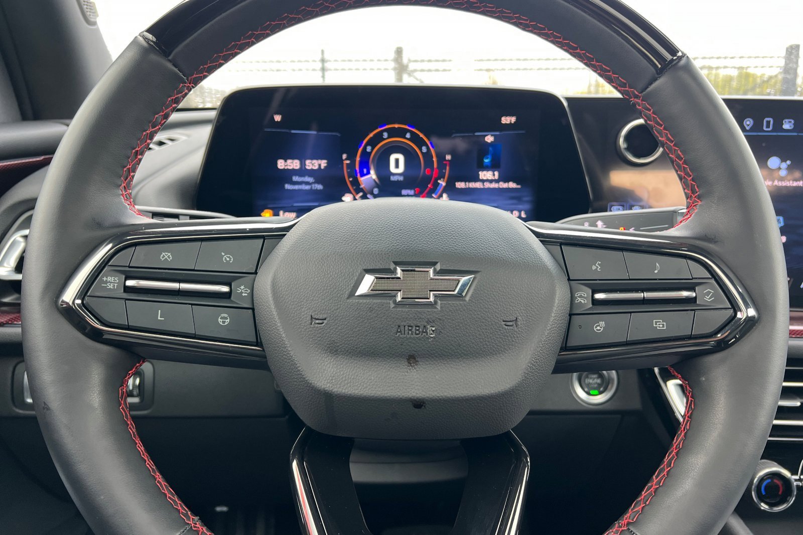 Certified 2024 Chevrolet Traverse RS w/ LPO, Floor Liner Package image 35