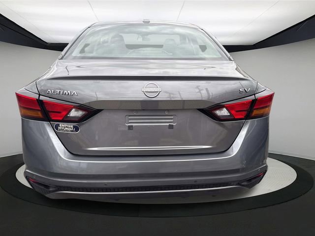 Used 2024 Nissan Altima 2.5 SV image 6