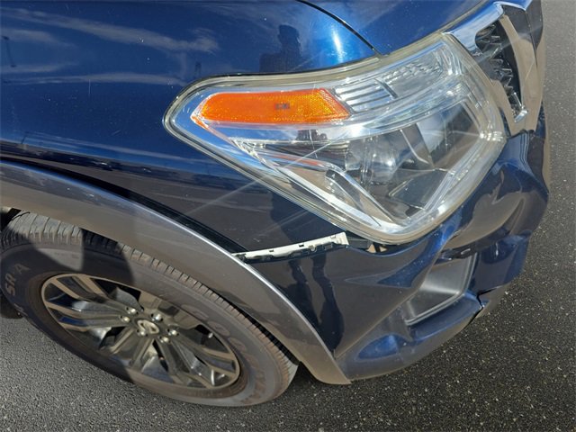 Used 2018 Nissan Armada Platinum image 33