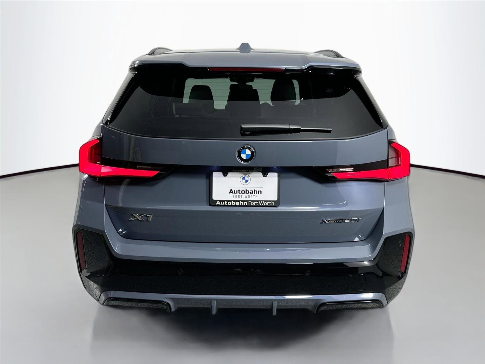 New 2026 BMW X1 xDrive28i w/ Technology Package AWD/4WD image 7